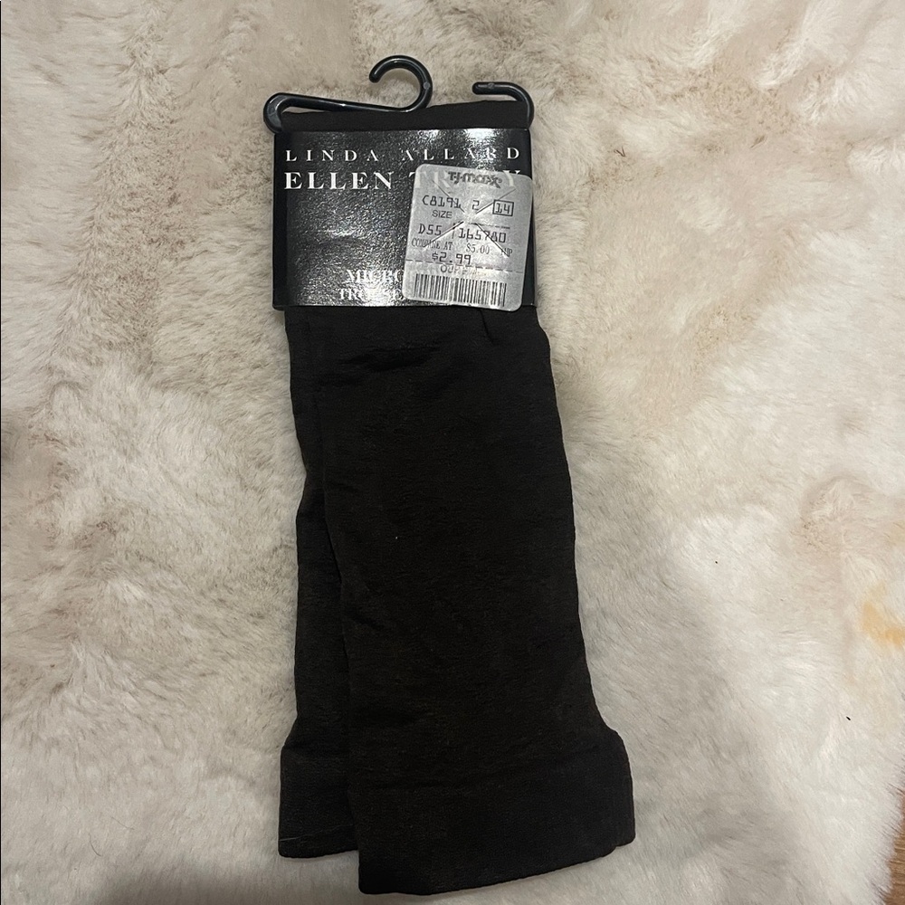 Assorted Women's Socks Collection - Picture 3 of 16